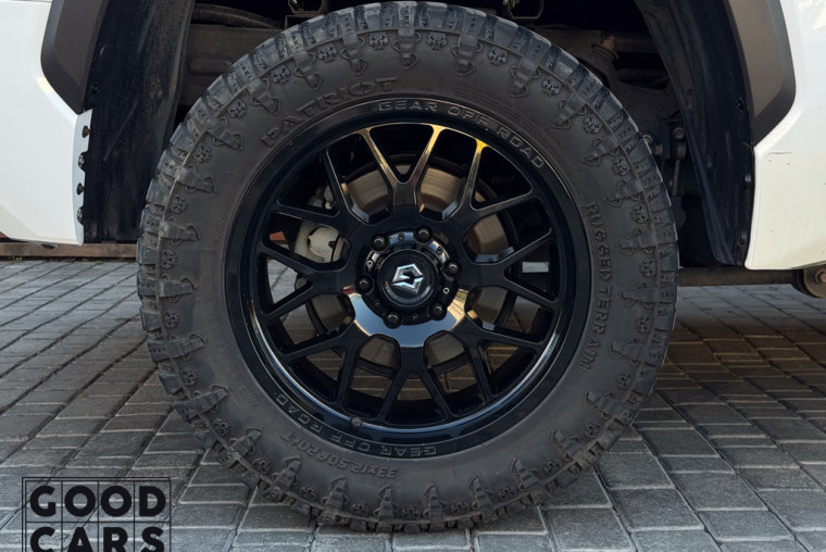 Toyota Tundra - 16